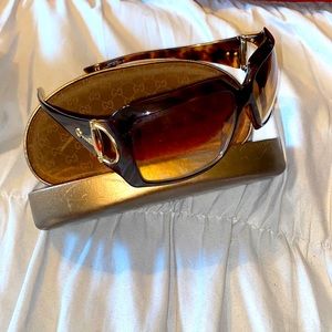 Women Gucci Glasses with case and box